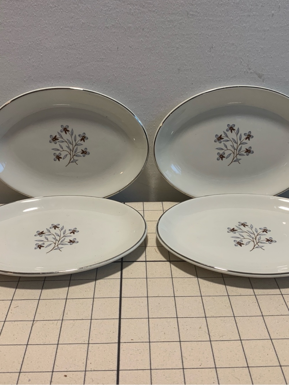Vintage Mid Century Salem “Whimsey” small oval platters, set of 4 (English made)